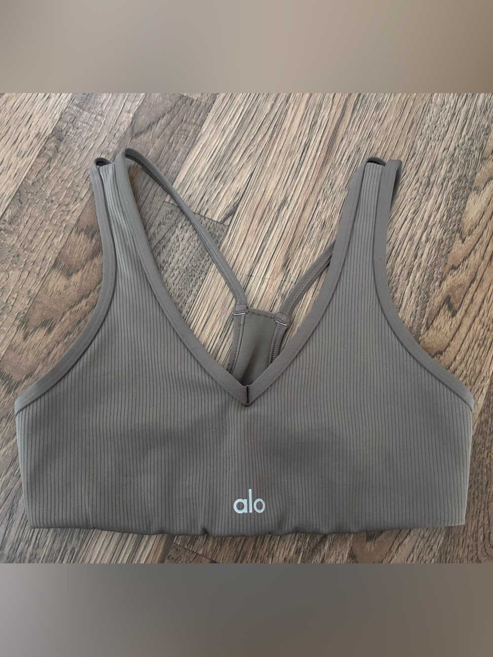 ALO Yoga Ribbed V-Neck Sports Bra in Taupe